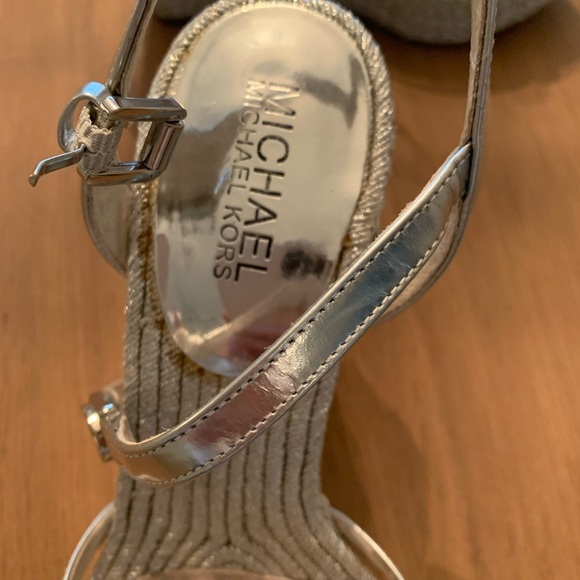 Michael Kors platforms - Picture 3 of 4